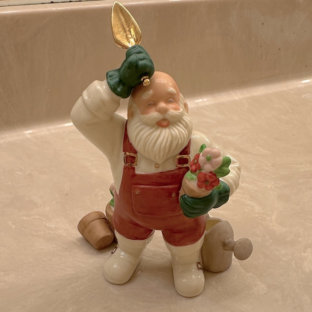 EUC Vintage Lenox Santa Gardening with Gold Trowel